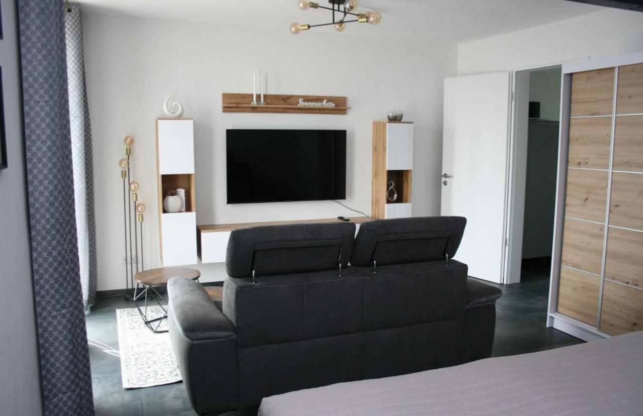 Die Traumhafte - Stilvolle Ferienwohnung Mit Komfort เคลเวอ ภายนอก รูปภาพ