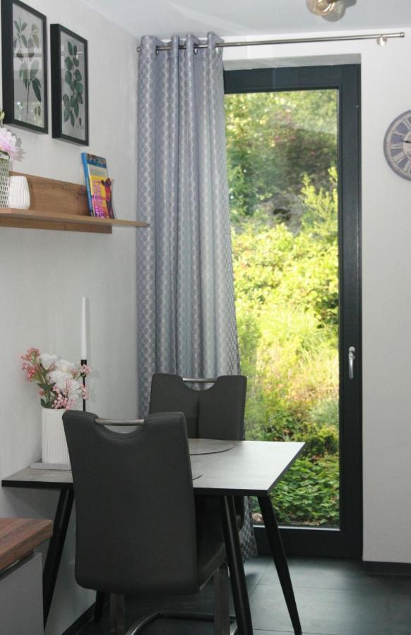 Die Traumhafte - Stilvolle Ferienwohnung Mit Komfort เคลเวอ ภายนอก รูปภาพ