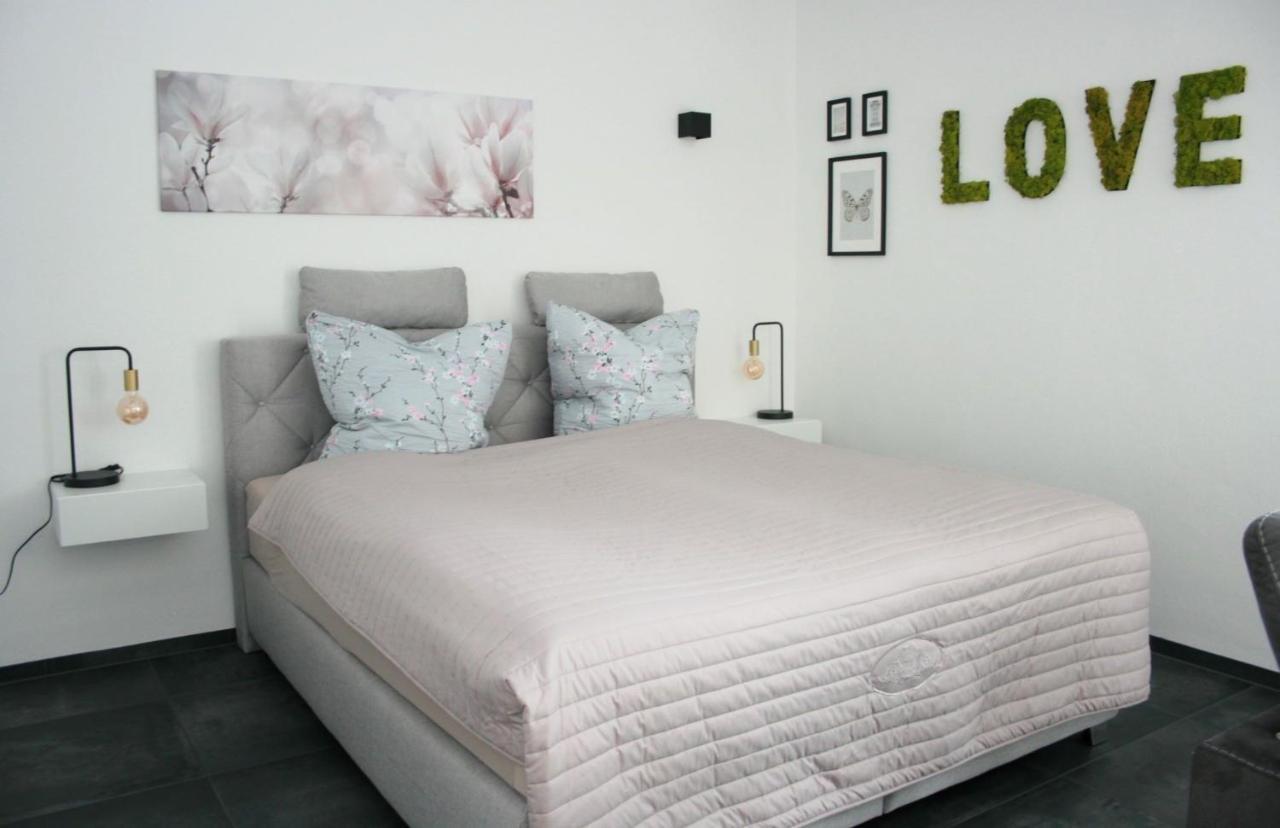 Die Traumhafte - Stilvolle Ferienwohnung Mit Komfort เคลเวอ ภายนอก รูปภาพ